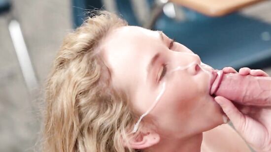 Оставил сперму на лице студентки старших курсов