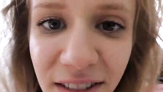 Няшная блондинка отведала ческий порно кастинг