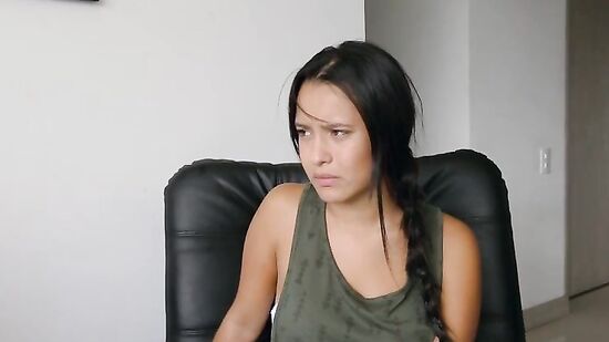 Милая девушка которую хотел бы трахнуть каждый ебется за небольшие деньги