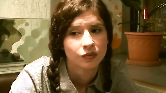 Друзья пикаперы как обычно отправились на охоту в поисках местной девушки которую можно выебать в туалете