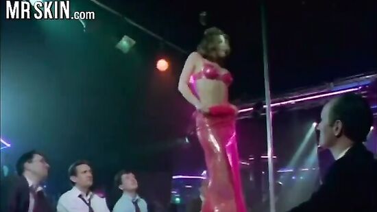 Подборка интересных стриптиз сцен с известных и потрясающих мировых кино фильмов