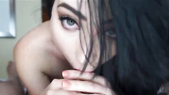 Как делают минет и красиво сосут член настоящие красотки - учитесь девушки