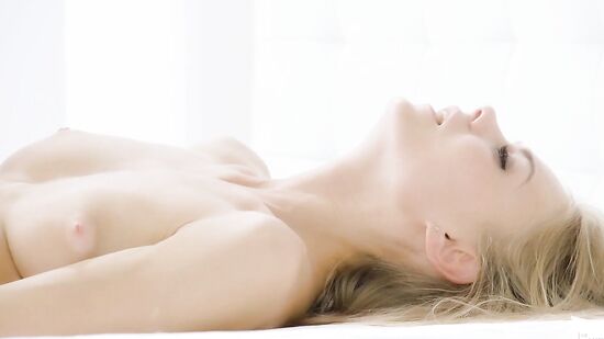 Молодая парочка из Киева занимается шикарным сексом со страстью и наслаждением