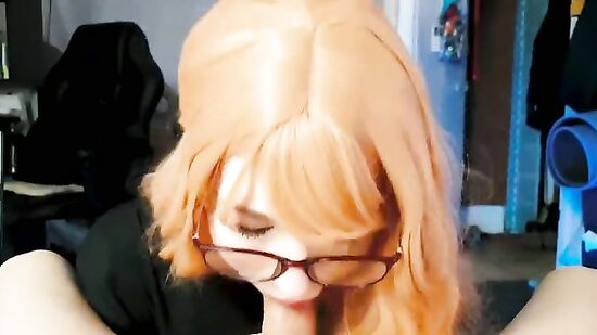 Застукала сводного брата, когда он дрочил свой член