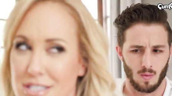 Зрелая дама тихо изменяет мужу с пасынком и даже разрешает кончить в себя