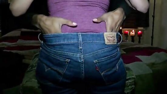 Секс негра с чужой женой - зрелая жена изменяет мужу с негром