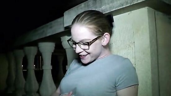 Пышная волосатая киска - так и хочется целовать такую и лизать