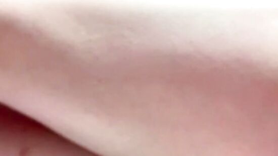 Подруги занимаются сексом в поезде, пока никто не видит