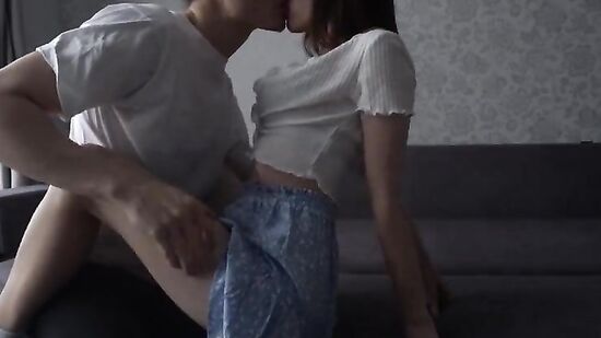 Студентка Вика соблазнила репетитора на секс от которого сложно отказаться