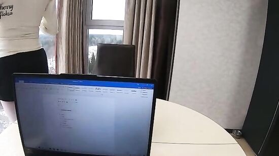 Училка берет в рот и даёт в жопу студенту во время подготовки к сессии