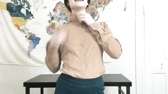 Сексуальная училка с маленькой грудью в порно с разговорами от первого лица