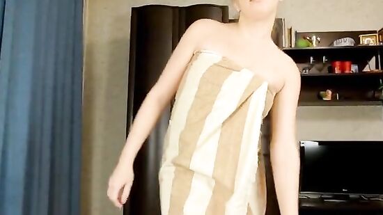 Привет - хорошо что ты дома! Я думал моя, что-то забыла...