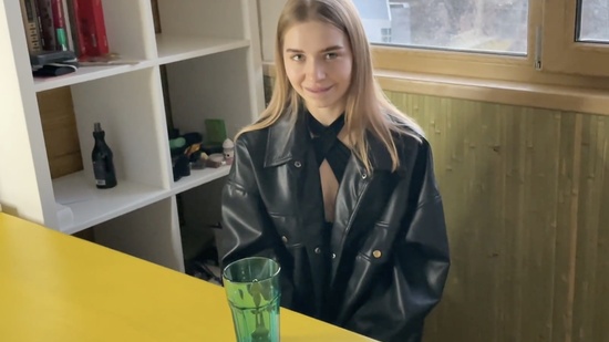 Захотела попить кофе, а сливки закончились...