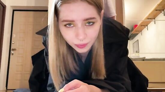 Зашла в гости изменит парню с его лучшим другом