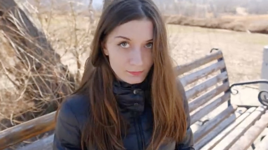 Познакомился с девушкой на лавочке и довёл её до оргазма