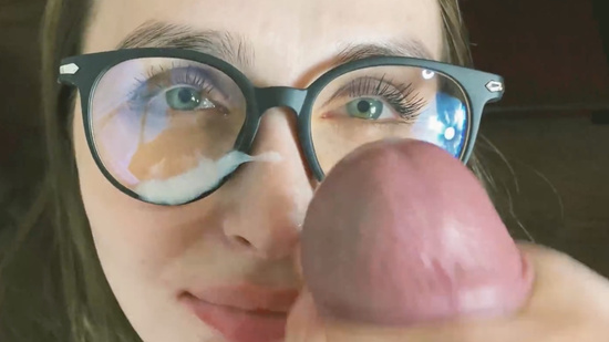 Кончил на очки красивой русской секретарше