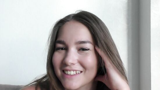 Моя подружка настоящая шлюшка - всегда готова отсосать за деньги