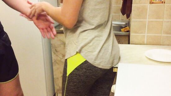 Захотела изменить, пока муж с друзьями на рыбалке - реальное с разговором