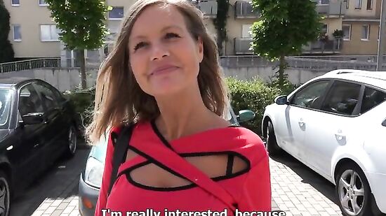 Чешская женщина повелась на секс, но только за деньги