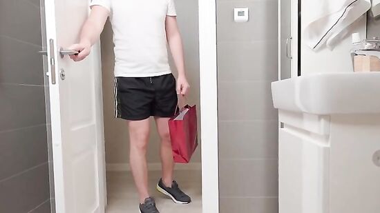 Русская мачеха больше не хочет изменять мужу, но пасынок снова её соблазнил