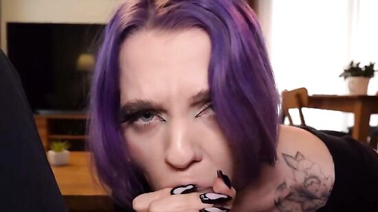 Обменялись спермой с ротика в ротик, вот это секс от первого лица...