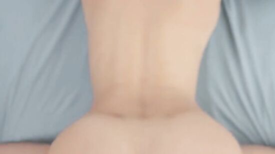 Жена захотела утреннего секса со сквиртом, теперь прийдется стирать постельное белье