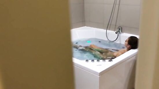 Развел сестру жены на анал, ведь она сама этого хотела