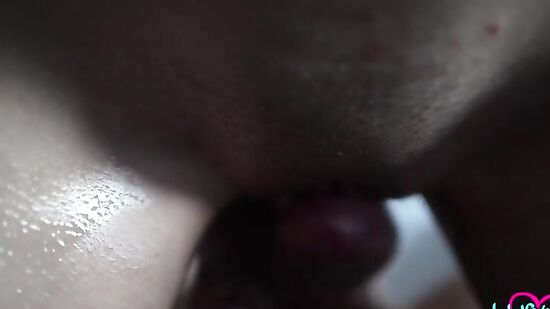 Ника трахается с парнем сестры, когда её нет рядом