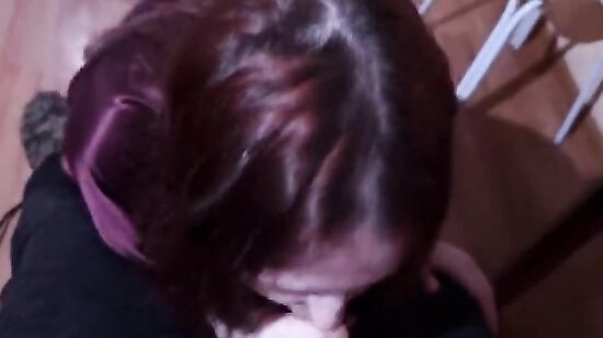 Соседка зашла за солью, и призналась, что год не было секса и ужасно хочет трахаться