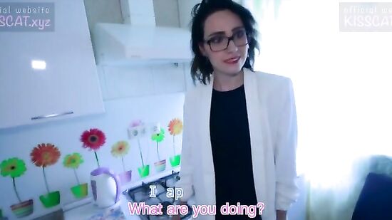 Пришел посмотреть квартиру, а за одно трахнул риэлторшу