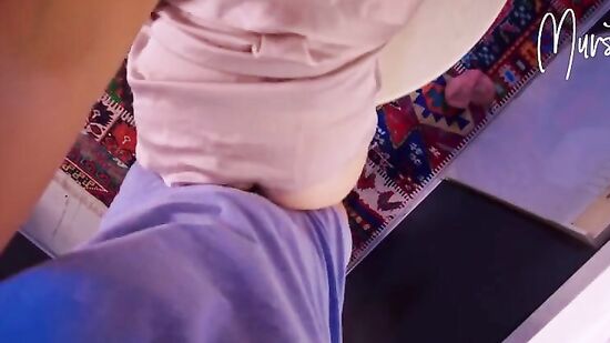 Мачеха захотела куни, когда увидела как пасынок нарезает манго