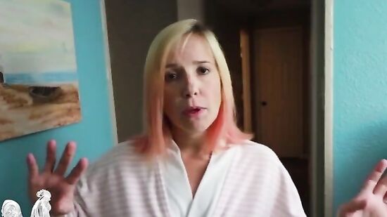 Сводный брат довел сестру до оргазма, пока она не в отношениях