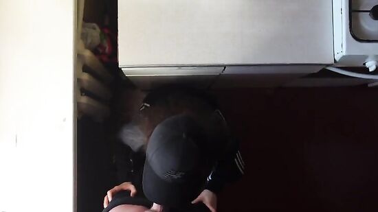 Попросила своего, сладко трахнуть и кончить в ротик перед работой