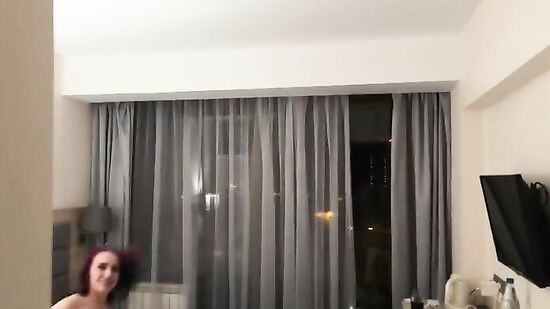 Привет, ты тоже в бассейн? - Привет, дааа)) хи-хи..