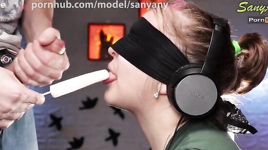 Игра, угадай что это! - Моя лучшая подруга пробует разное мороженное на вкус!