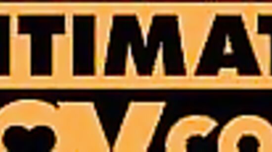 Симпатичная Райли Рид сама насадилась на член своей волосатой киской