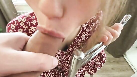 Русская модель Инстаграм снялась в домашнем порно со своим парнем