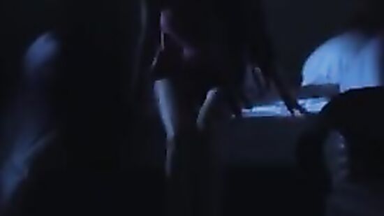 Пасынок кувыркается с красивой мачехой, пока дома никого нет