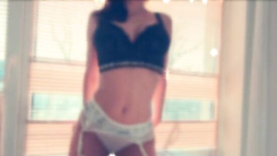 Муж ушел на работу, можно изменять с соседом с самого утра