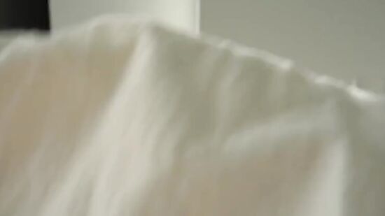 Молодая мачеха спалила пасынка, когда он дрочил её трусами и помогла кончить