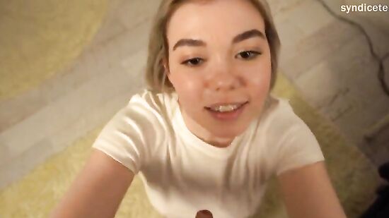 Изменила парню с его другом, когда он играл в CS