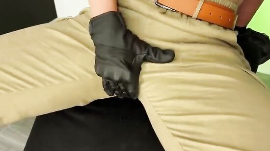 Рыжая русская красотка напрашивается на секс со спермой в ротик