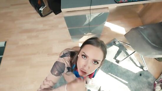 Стримерша и хейтер - Ты что охренел? - А ты что думала??