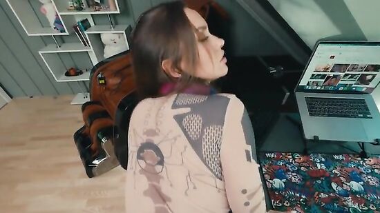 Стримерша и хейтер - Ты что охренел? - А ты что думала??