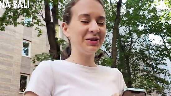 Давайте пойдем ко мне, ну а там я Вас отблагодарю!