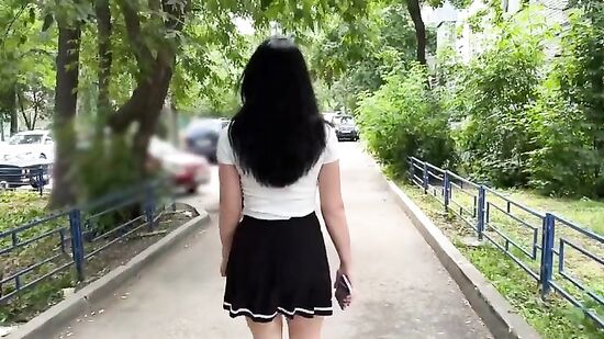 Секс с незнакомой из трамвая - русская девушка дала попробовать свой пирожечек