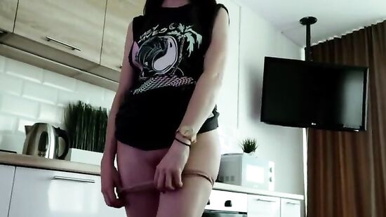 Трахнул жену на кухне утренним стояком