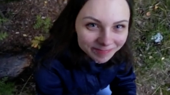 Мы просто гуляли по парку и он захотел минет прямо на улице