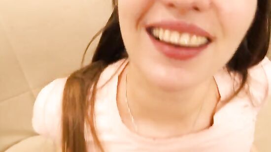 Зашла к соседу спросить, что он делает...