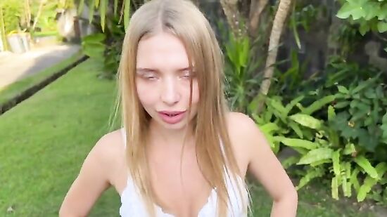 А поехали к тебе, а то у меня муж дома.. - Ты серьезно???